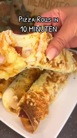 Unbedingt probieren 🤭🥰 #Recipe #recipes #recipesoftiktok #videoviral #viralvideos #viralvideotiktok #EasyRecipes #EasyRecipe #einfacherezepte #schnellerezepte #pizza #pizzalover #pizzatime #wrap #airfryer #airfryerrecipes #airfryermaster #airfryertiktok 