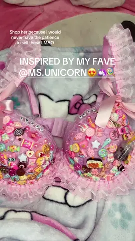 HAPPY PRIDE MONTH HOPE TO SEE YALL AT THE FESTIVAL 💖💖💖 #pridemonth #pridemonth🏳️‍🌈 #bisexual🏳️‍🌈 #bisexualpride🌈 #wlw #foryou #rave #ravebra #ravekandi #plur