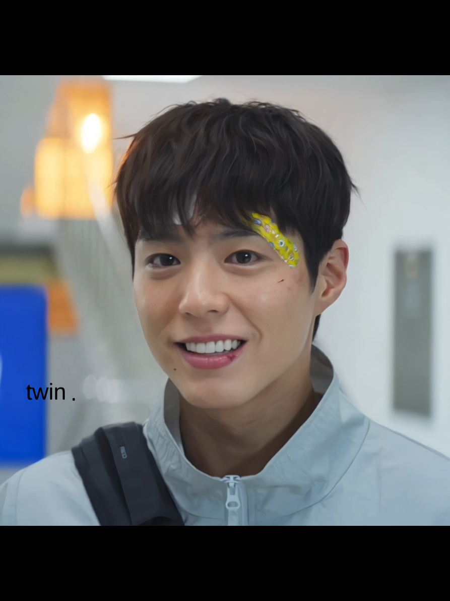 у них даже один вайб 😭 #parkbogum #leehyunwoo #goodboy #moneyheist #korea #actors #twins #similar #recomendation #foruyou #близнец #рек #дорамы 