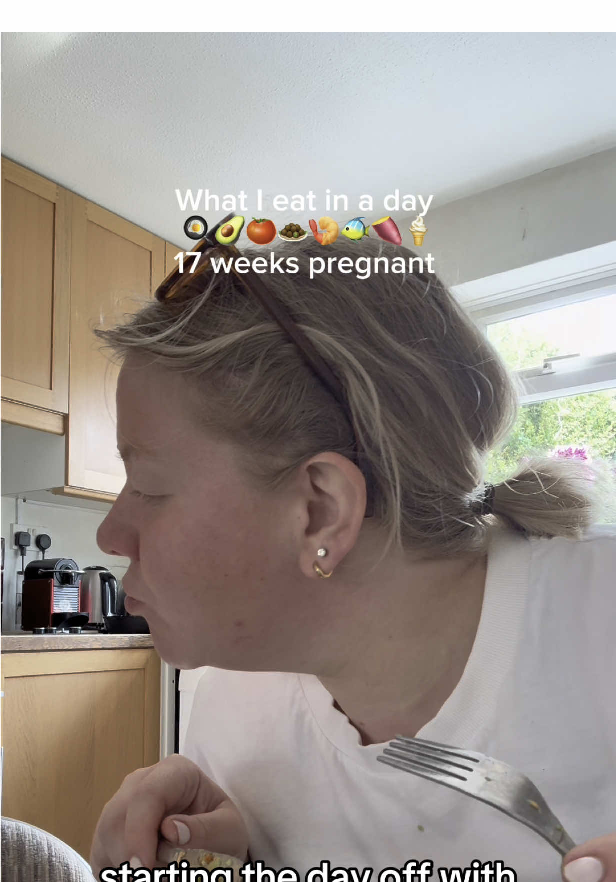 WIEIAD 17 weeks pregnant.  The tomato juice is just my thing ok 🍅  #fyp #foryoupage #wieiad #pregnant #pregnancy #wieiadpregnant #FoodTok 