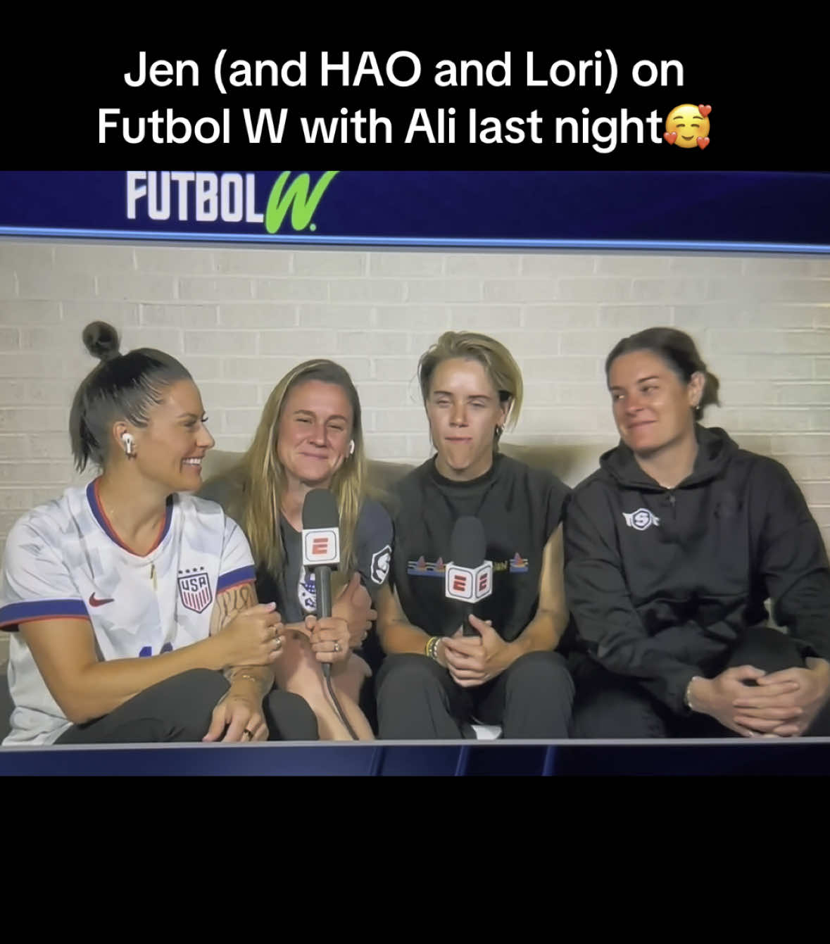 the way they look at each other when the other is talking tho🥰 #alikrieger #jenbeattie #woso #wlw #wlwcouple #lgbt #lgbtcouple #pridemonth #compilation #edit #fyp 