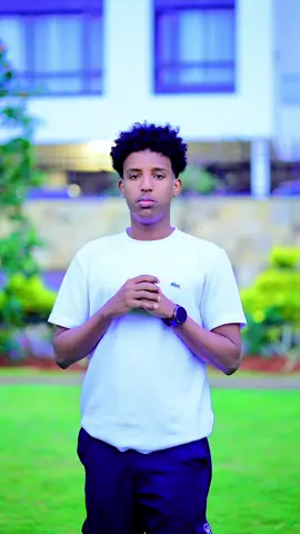 Share udhe sxipkaga si uu kaga dhumanin😂@Nasir production 🎥 #xasantyga10 #somalitiktok #somalitiktok120somli #shortfilms #foryoupage #trendingvideo #kenyantiktok🇰🇪 #viralvideos #nairobitiktokers #cupcut 