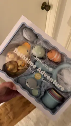 I'm so excited for her to try this she literally looooves bath time!  #babybathtime #mommusthaves #babygift #babyshowergift #firstbirthdaygift #tiktokshop #fyp #musthavebabyproducts #tiktokmademebuyit #1yearold #parenthack #creatorsearchinsights 
