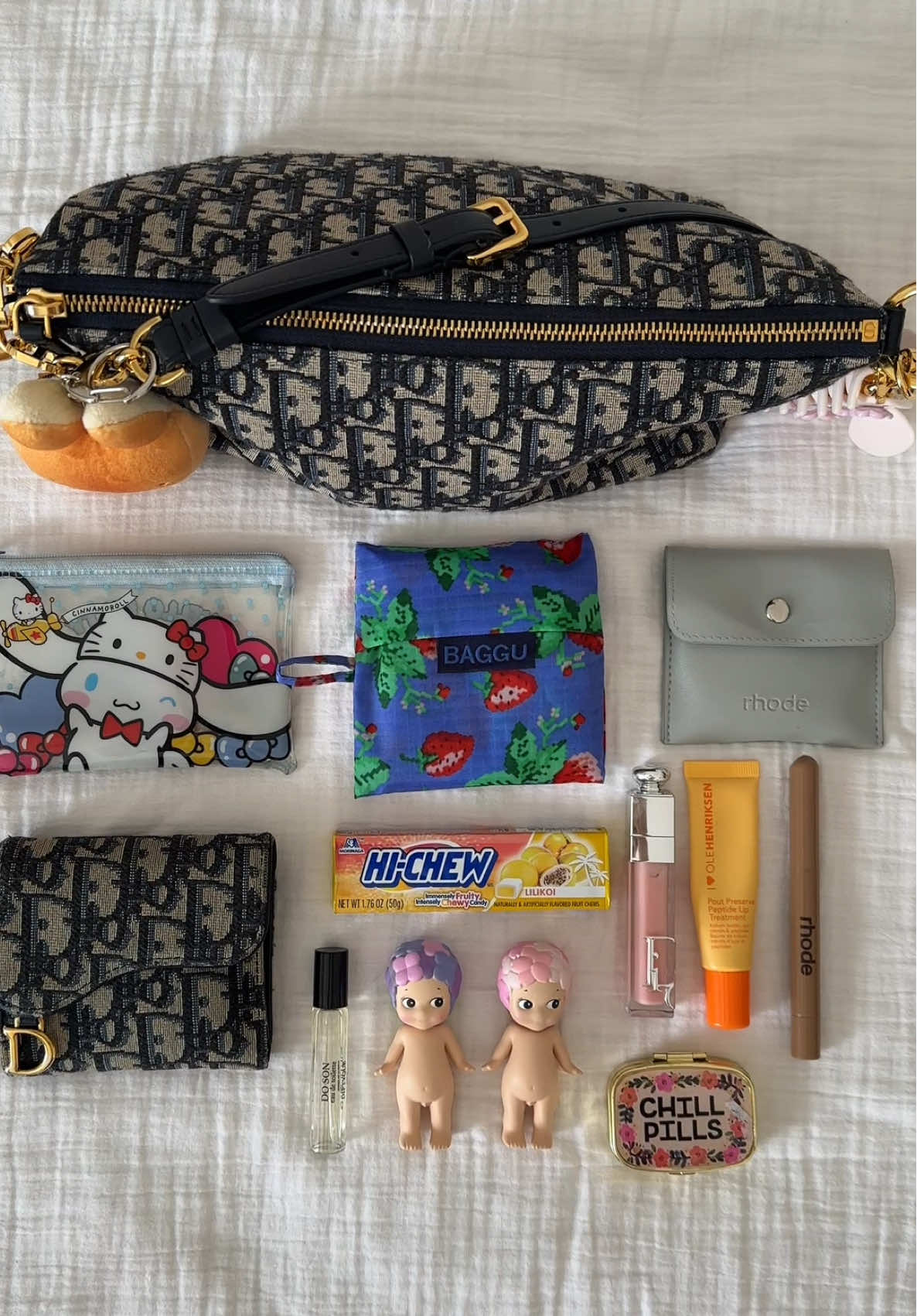 i haven’t done one of these in awhile!! here’s a current what’s in my bag 🫶🏼 #whatsinmybag #whatsinmypurse #asmr #asmrsounds #asmrwhatsinmybag #satisfying #wimb #sonnyangels #miffy #fyp #foryou  @Dior @BAGGU @rhode skin @Diorbeauty @Olehenriksen @diptyque Paris @Emi Jay