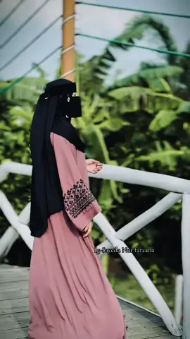আল্লাহ ছাড় দেয় ছেড়ে দেন না 🙂 Abaya from -Bushra’s closet 🖤