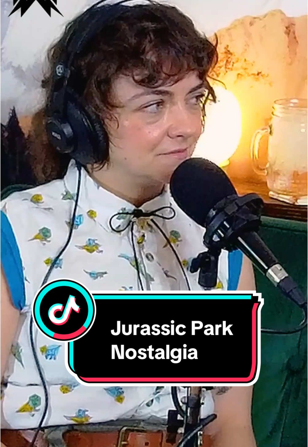 Jurassic Park unlocked something in all of us. For Neyla and Paul? It was Jeff Goldblum. Nostalgia, dino thrills, and one very hunky chaos theorist. #HoldOntoYourButts #JurassicPark #JeffGoldblum #NeylaPekarek #PodcastTok #MovieTok #JurassicNostalgia #90sMovies #PaulKarolyi #JDLopez