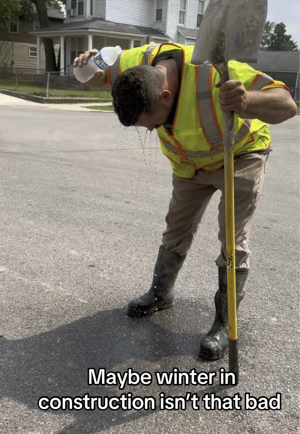Maybe a 30 rack last night wasent the best decision #fyp #tiktok #foryoupage #comedyvideo #viral #funny #fypシ #union #bluecollar #blue #foryourpage #instagram #construction #pain #