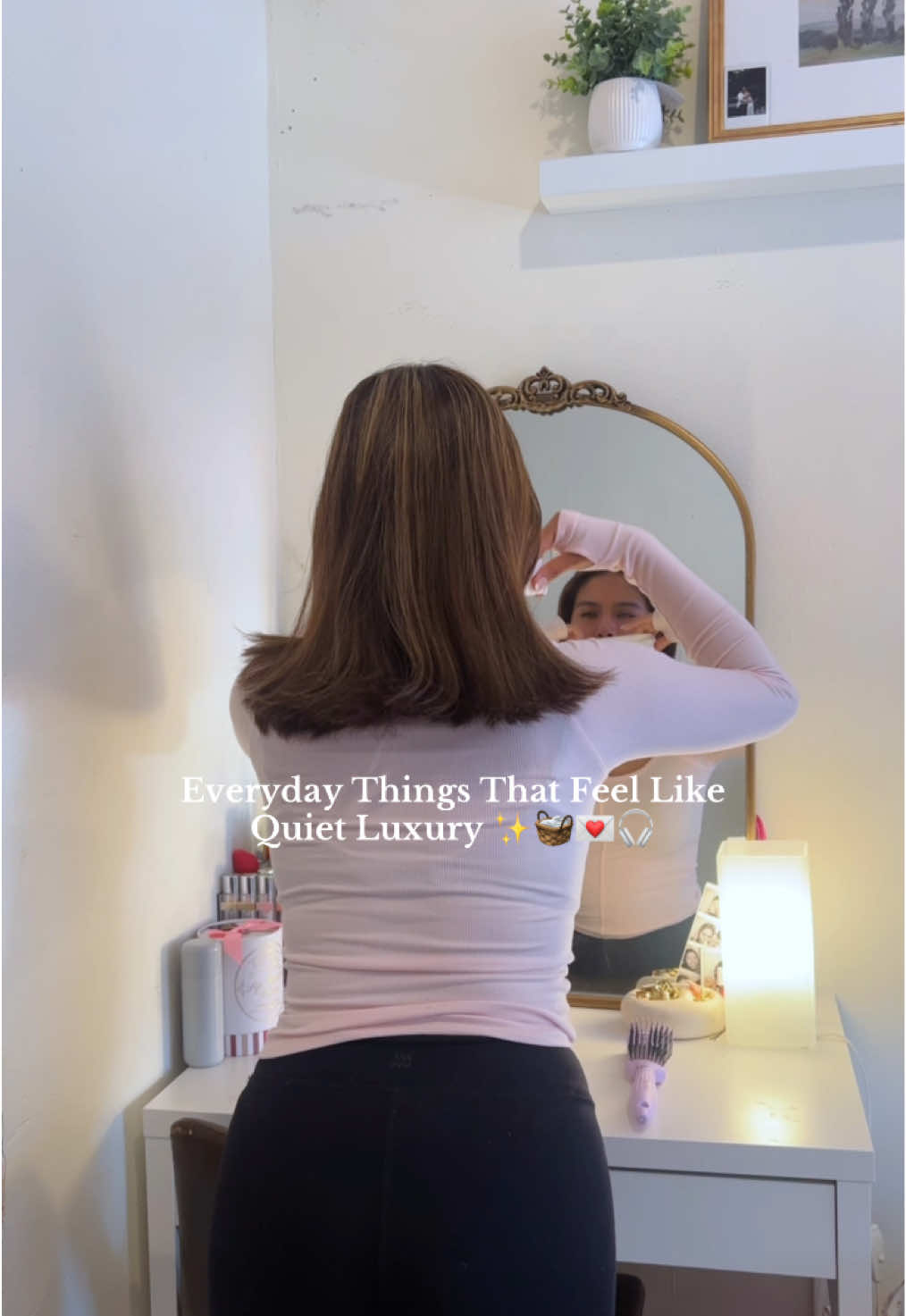 my little slower corner of the internet 💌 what’s one subtle luxury you’re claiming into your routine? #latinacontentcreator #slowliving #nycgirl #maincharacterenergy #nycslowliving #morningvlogs #romantizingmylife #mexicana #wellnessmindset #SelfCare #luxurymindset 