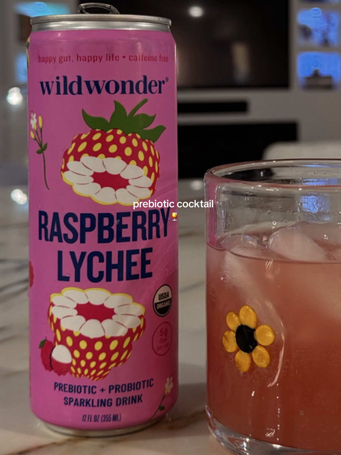 gifted by wildwonder @wildwonder @drinkwildwonder has completely changed the game with these sparkling drinks! So many flavors to choose from with amazing benefits ✨ #creatorsearchinsights #drinkwildwonder #wildwonder #gifted #prebiotic #prebioticdrinks #mocktail #summermocktail #refreshingdrink #drinkwildwonder 
