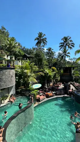 #bali #indonesia #indonesia🇮🇩 #asian #asia #algeria #algerie #algerie🇩🇿 #dzpower #الجزائر #الجزائر🇩🇿  Une journée fort sympathique à @Cretya Ubud 😍 يوم جميل جدا في Cretya Ubud😍 بالي 