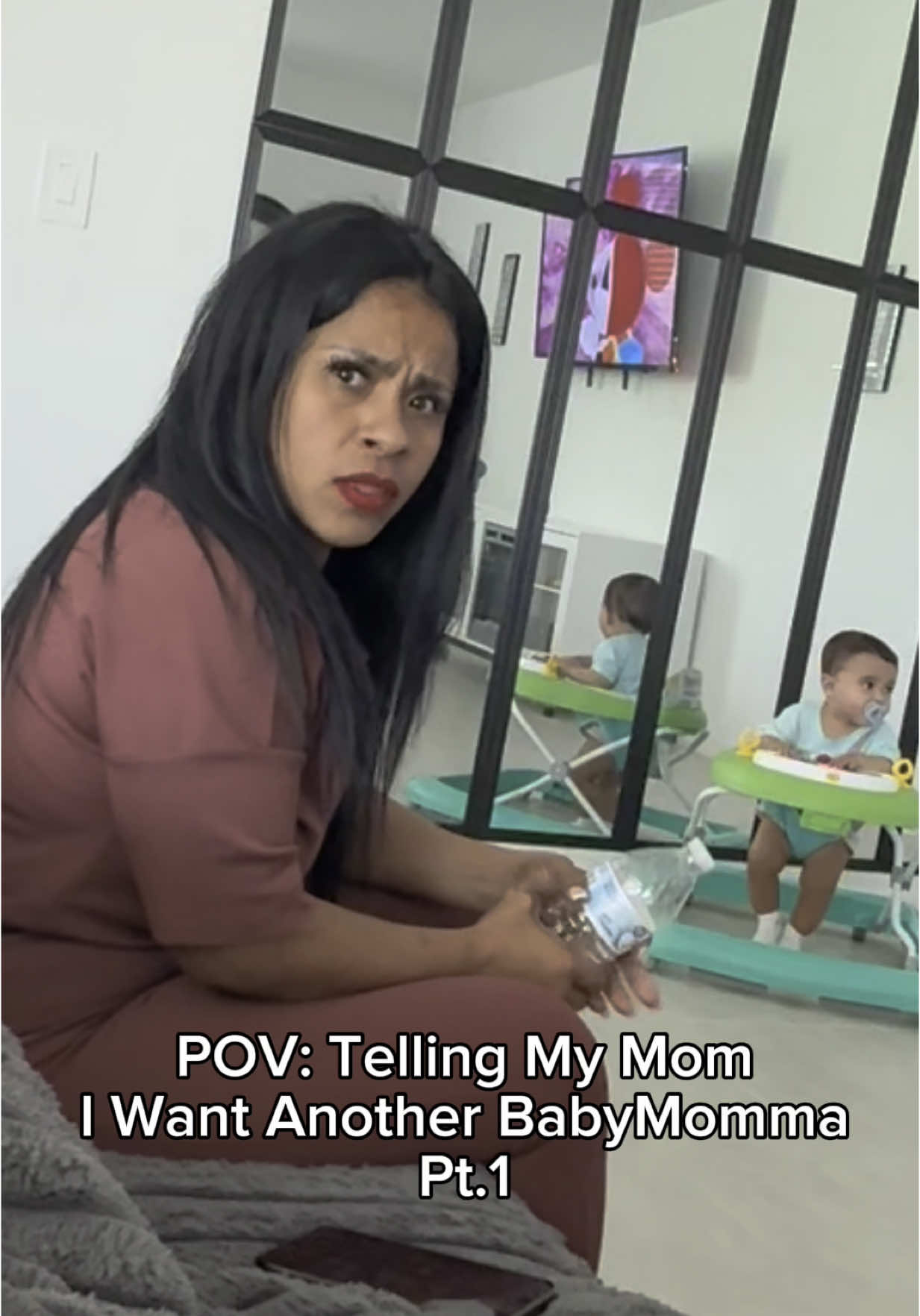 My mom doesn’t play about her daughter in law 😭 #mom #pranks #daughterinlaw #viral #r6lphy #teamlocamom🇭🇳 #momandson #fypppp 