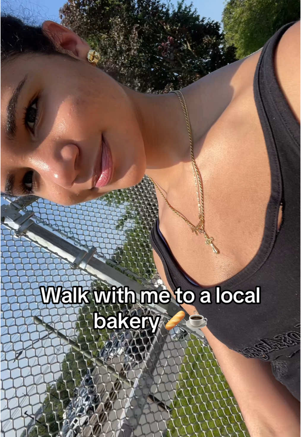 Ignore my nail that one clip 🌝 #fyp#walk#Summer#bakery  
