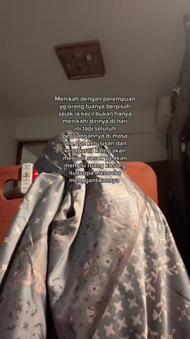 😭terimakasih sayang kamu sudah menjadi org yg paling baik di hidup aku,org yg selalu ada disaat aku terpuruk,org yg selalu sabar dgn sifat&egoku🥹🫂love you more sayang @🪳🪳 🤍🫀🥰 #fypage #brokenhome #taiwan🇹🇼 #cilacap 