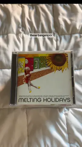 there’s only one digipak featured bc i have personal beef with my non-jewel case cds #fyp #cdcollection #meltingholidays #susquatch #casiopea #nujabes #parannoul #seranipoji #oeil #stereolab #yesmamaok #citrobal #kojimamayumi #himikokikuchi #daydream #shoegaze #mathrock #jrock #jpop