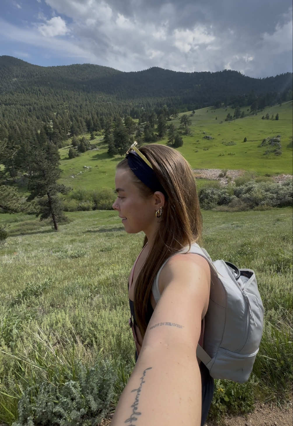 i could listen to nature sounds all day 🕊️🌲🫶🏼✨ #fyp #Hiking #hike #colorado #Summer #walking #nature 