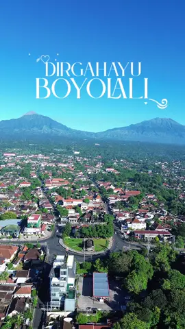 🌾 Dirgahayu Kabupaten Boyolali ke-178 Tahun 🌾 Dengan penuh rasa syukur, kami memperingati 178 tahun perjalanan Kabupaten Boyolali—tanah yang subur, masyarakat yang ramah, serta budaya dan potensi yang terus berkembang. Momentum ini menjadi pengingat akan pentingnya kebersamaan, semangat gotong royong, dan kerja keras seluruh elemen masyarakat dalam membangun Boyolali yang maju, mandiri, dan sejahtera. Semoga Boyolali terus menjadi kabupaten yang membanggakan, berdaya saing, dan memberikan manfaat bagi generasi masa depan. Selamat Ulang Tahun ke-178 Kabupaten Boyolali. Jayalah selalu di bumi pertiwi. Video ini ada 17 frame, dan kurang lebih 80detik, bersimbolkan 178 tahun hari jadi Kabupaten Boyolali. Andai jika kami ada beberapa footage video dari 22 kecamatan, akan kami masukan semuanya  Mungkin next tahun depan, akan kami buatkan lagi video dengan 179 video dari beberapa kecamatan yang ada di Boyolali  #HUTBoyolali178 #DirgahayuBoyolali #BoyolaliMaju #WonderfulBoyolali #BanggaJadiWongBoyolali 
