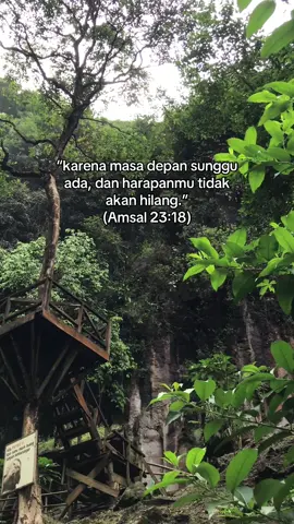 “ jangan kalian berpikir masa depan itu tidak ada, masa depan ada bagi orang yang selalu mengandalkan Tuhan di dalam setiap proses nya.” 😇😇 #tuhanyesusbaik #lagurohani #airterjunsikulikap #sikulikapberastagi #sumutindah 