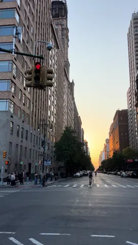 Sunset 🌆  #nyc #newyorkcity #sunset #newyorker #photography #manhattannewyork #newyorkers #manhattan 