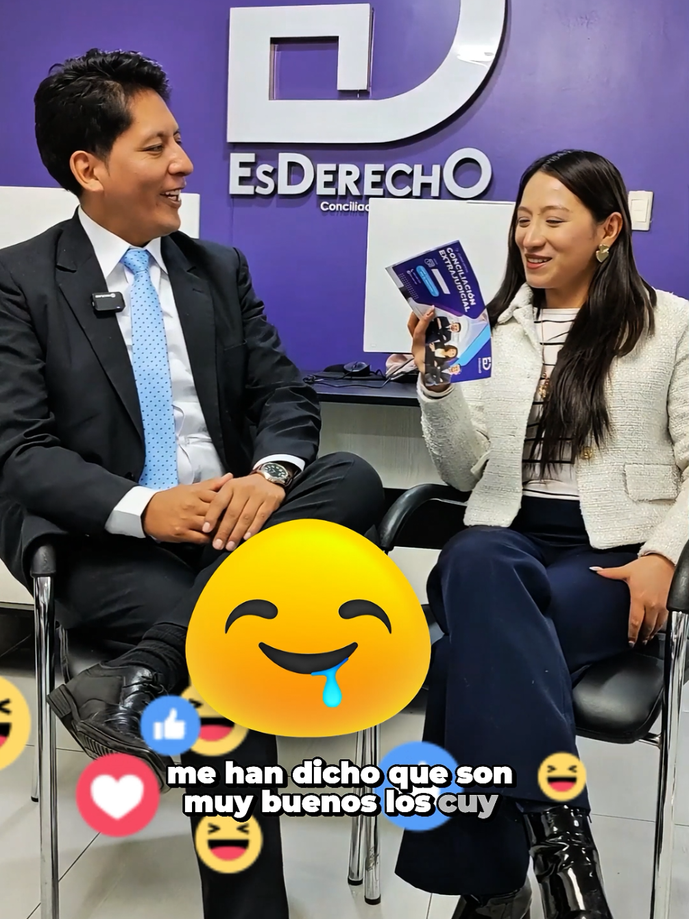 🎤 ¿𝐂𝐨𝐧𝐜𝐢𝐥𝐢𝐚𝐦𝐨𝐬 𝐨 𝐬𝐚𝐧𝐜𝐢𝐨𝐧𝐚𝐦𝐨𝐬❓ ⚖️ Pusimos en aprietos a un especialista en Derecho Penal con preguntas rápidas, divertidas y... ¡sin derecho a apelación! 😄 Nos acompaña este gran docente que se enfrentó a nuestras #PreguntasPicantes 🏓💥 ¿Tú cómo hubieras respondido? 👀 #Conciliación #ConciliadorExtrajudicial #CursoConciliación #ESDERECHO #TestimonioTikTok #DerechoConPropósito #MINJUSDH #abogado #administrador #Psicólogo #trabajadorasocial #estudiantedederecho #egresado #litigante. #Huancayo #Lima #arequipa #cusco #selvacentral #Huancavelica #ayacucho #Ica #derecho #upla #ucci #continúa #chorrillos #UPC #ayacucho #DerechoPenal #EntrevistasLegales #PingPongLegal  #SergioEmerson