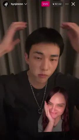 HYUNJIN presumiendo su cabello AHHHH🤭😍 #youmakestraykidsstay #StrayKids #live #hyunjin #stay #KPop 