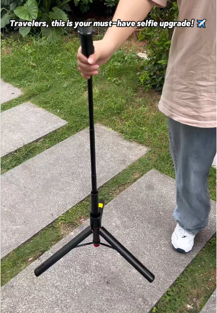 Thes best Selfie Stick I got on TikTok. Auto-open, no hurt my nails. 💅 Girls  who love nails art must have it.#protable #selfiestick #takephoto #nailart #modofo 