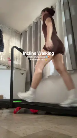 Incline walking burn more fats👌💦🥵 #foryou #Fitness #walkingpad #treadmill #fitnessmotivation 