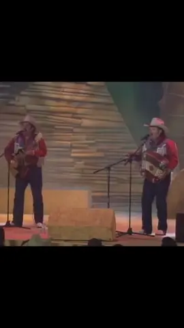 Ojitos Soñadores 🔥  #ramonayala #corridos #parati #fyp #ojitossoñadores #mexico 
