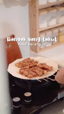 Replying to @xyzweybi aku masak pake banyak kecap jadinya gosong dan berkerak gitu tp ternyata gampang banget bersihinnya. #grillpan #wajanpemanggang #pemanggangdaging #grillpanantilengket #freemir #pemanggang #dapurestetik 