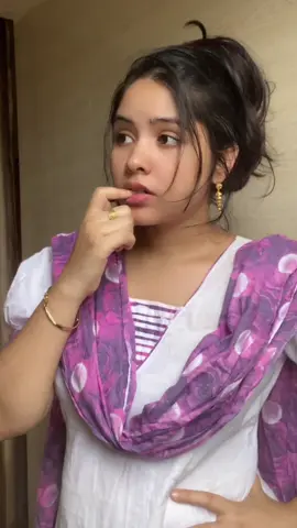 মমতাজ আপা কই আছে এখন.. আমার ভিডিও টা দেখে থাকলে এক টা লাইক দিয়েন কেমন🤣🤣👍👍