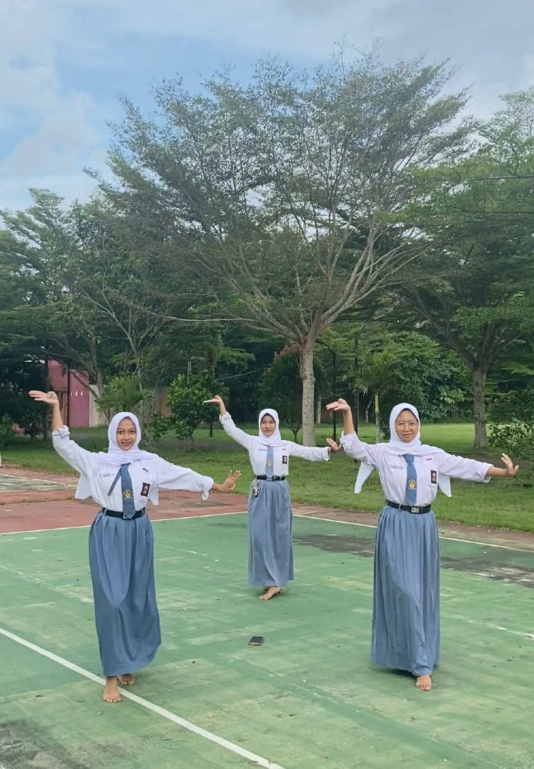 sumpahh apaa yaa?? 🥹 | dc by: fyp tiktok #fyp #dance #fyppppppppppppppppppppppp #viralvideo #fypシ゚ #langenbeksaadhikara #smaba #tari #sman1banyumas #sumpahakuikikangenkangenmantanku #videoviralitiktok #tariindonesia 