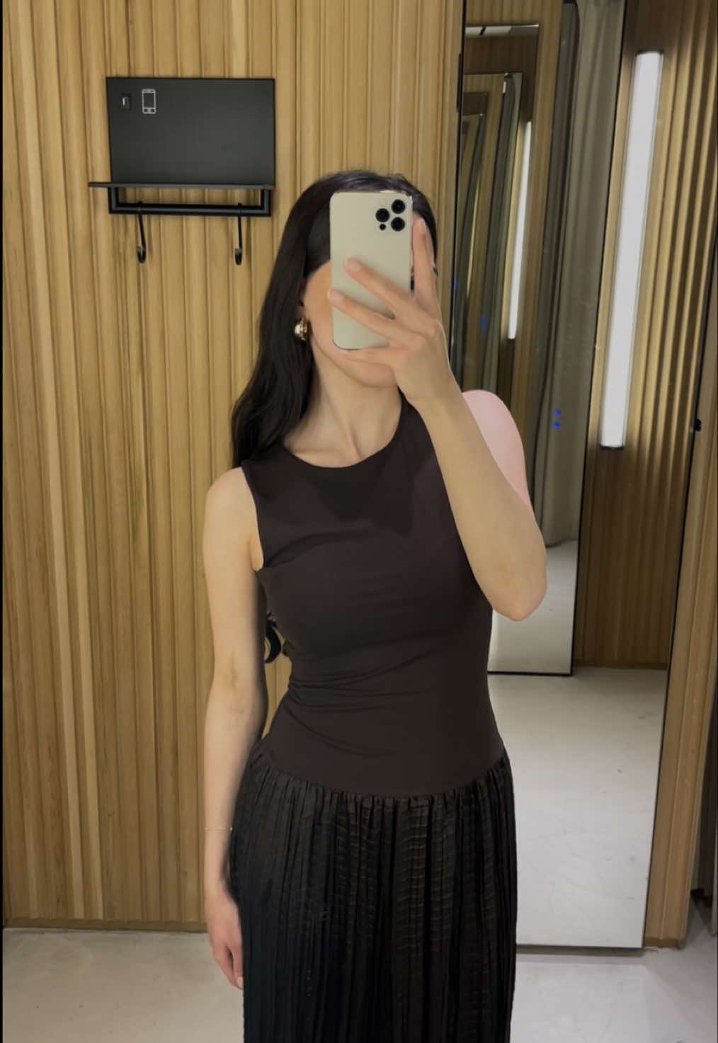 new brown dress from mango 🍂 #mangohaul #mangonewin #mangocollection #outfitinspo #outfitcheck #OOTD #fypシ゚ #fürdich #browndress @Mango 