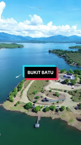 📍Bukit Batu, Riam Kanan ( Kalsel ) #dji #drone #djiindonesia #creatorsearchinsights #bukitbatu #bukitbaturiamkanan #kalimantanselatan #fyp #fypage #fypシ゚  @Visit_Kalsel @Wisata Kalimantan @Panorama Rockhill Official 