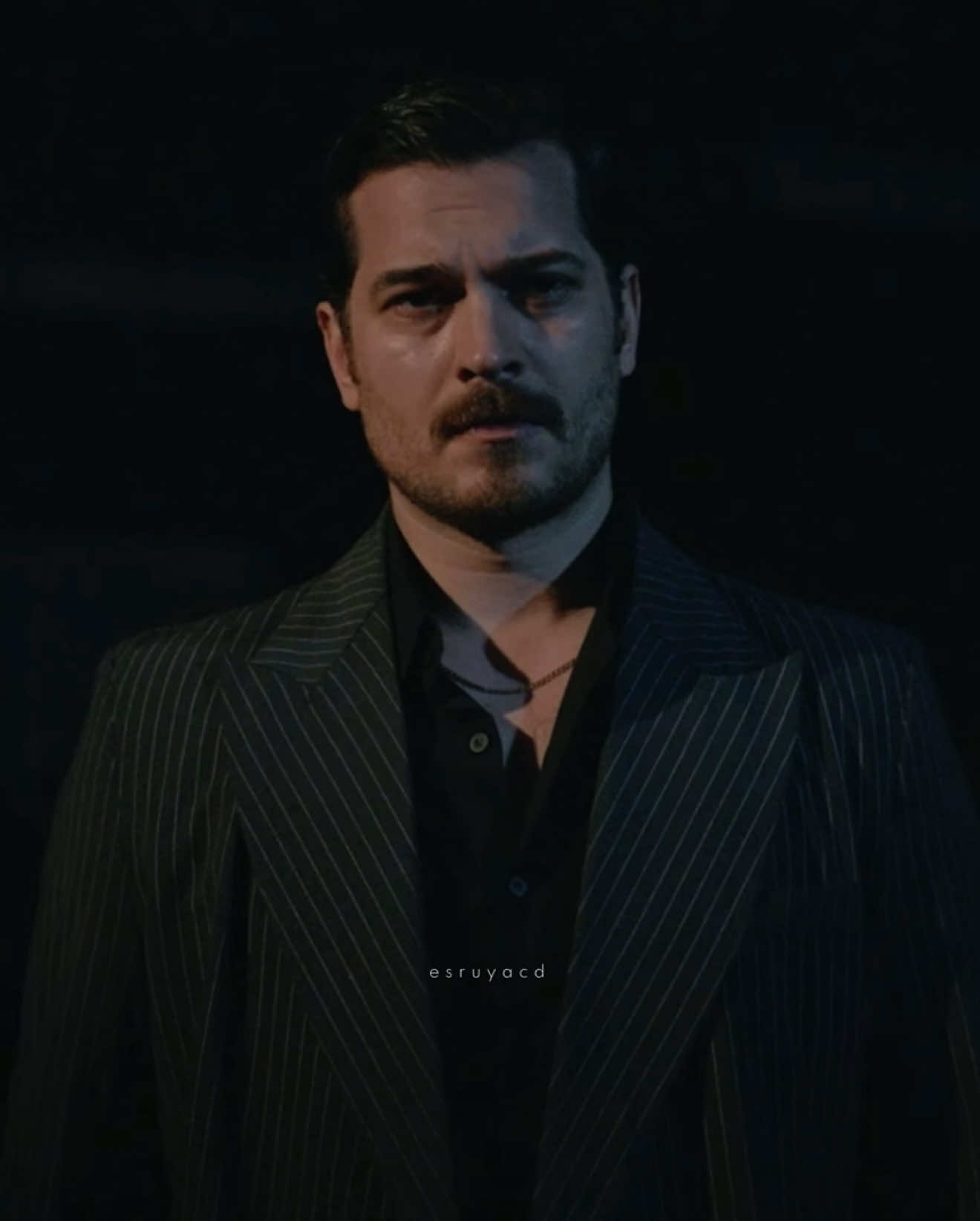 🚬 𝙚𝙨𝙧𝙚𝙛 𝙩𝙚𝙠 • #cagatayulusoy #cagatay #demetozdemir #demetözdemir #demet #kino #tik_tok #cinem #trendingvideo #esrefruya #italy #ruya #esrefruyadizi #cinema #diziler #dizi #esref #esrefruya @Kanal D @esref_ruyadizitv #тренд #тренды #трендытиктока #турция 