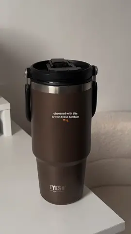 I super love this tumbler and the color is really giving grabee! 🤎💫 #tumbler #tyeso #tyesotumbler #insulatedtumbler 