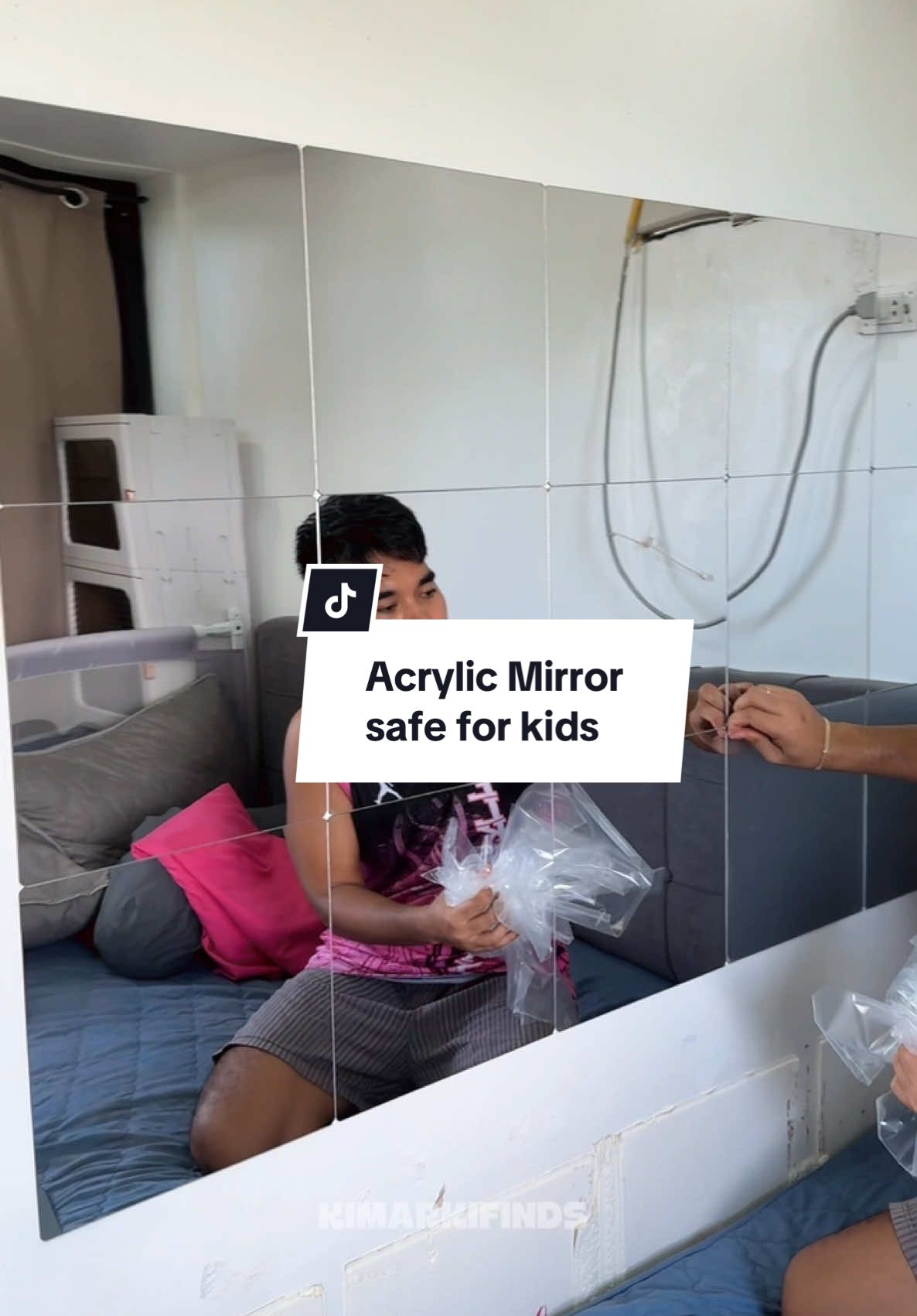 DIY wall Mirror na kahit pukpukin,apakan i bend hindi nababasag! safe for kids 🥰 perfect tong wall mirror na to para sa may mga kids at alagang pets para hindi delikado kasi di nababasag yung salamin or glass #wallmirror #acrylicmirror #salamin #glassmirror 