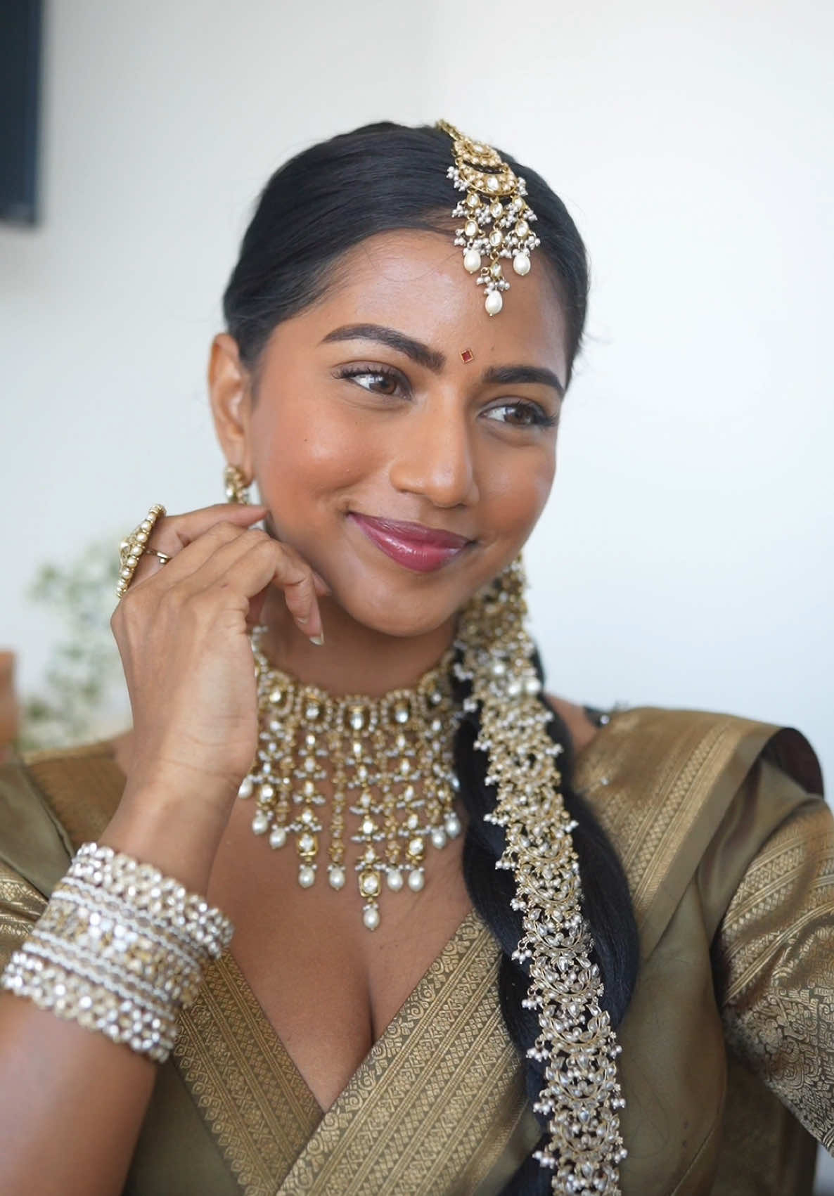 this Tamil song chorus is just the word 