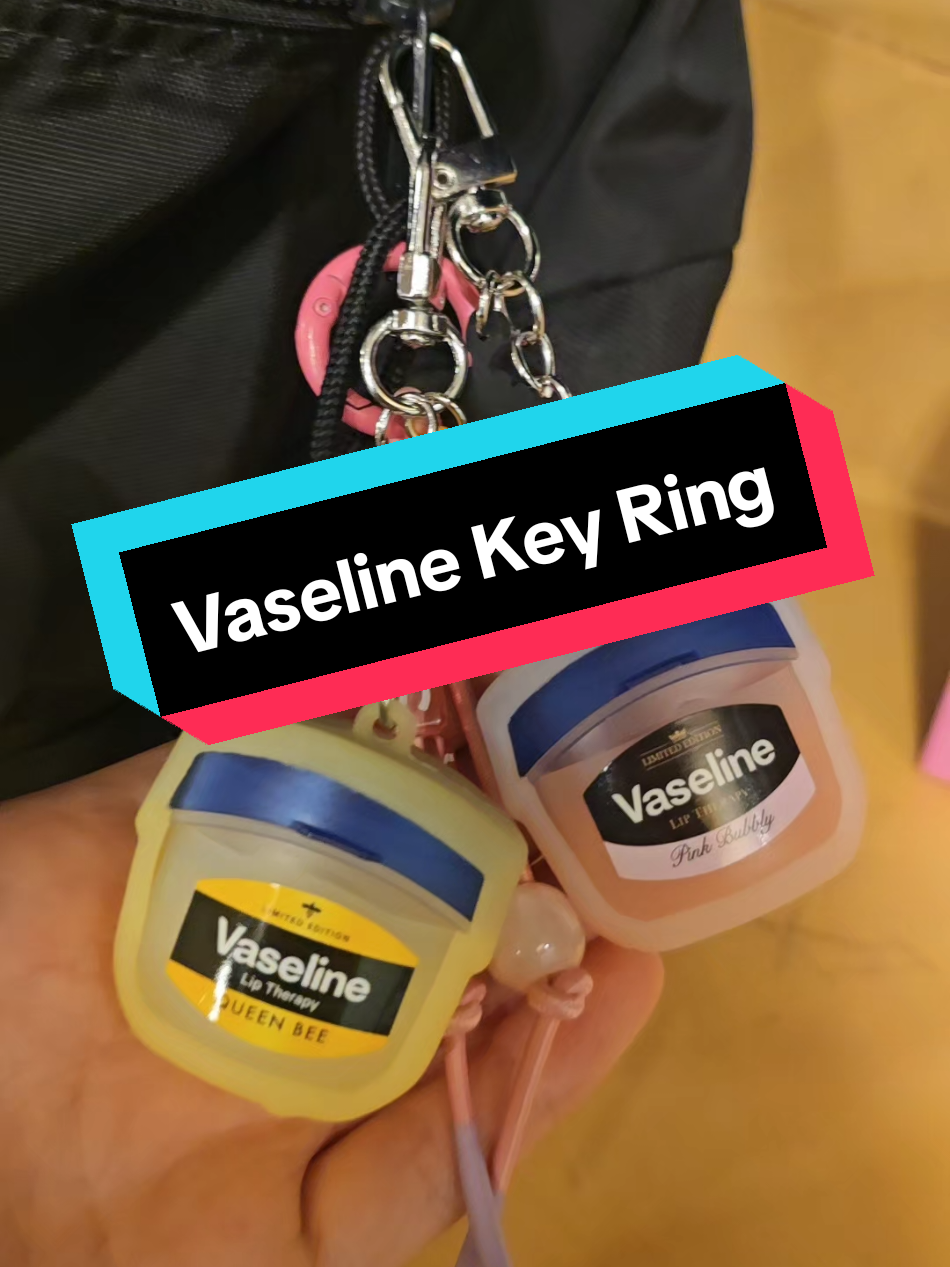 솔직히 귀엽자나 #바세린 #바세린키링 #바세린립밤 #vaselinekeyring #vaselinelip #립밤추천 #올영립밤 #올영세일추천템 #립추천템 #키링립 #키링립밤