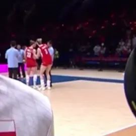 คนที่มีความสุขที่สุด😂✨🧸 #oliviarozanski #stysiak #วอลเลย์บอลหญิง #vnl2025 #fyp 