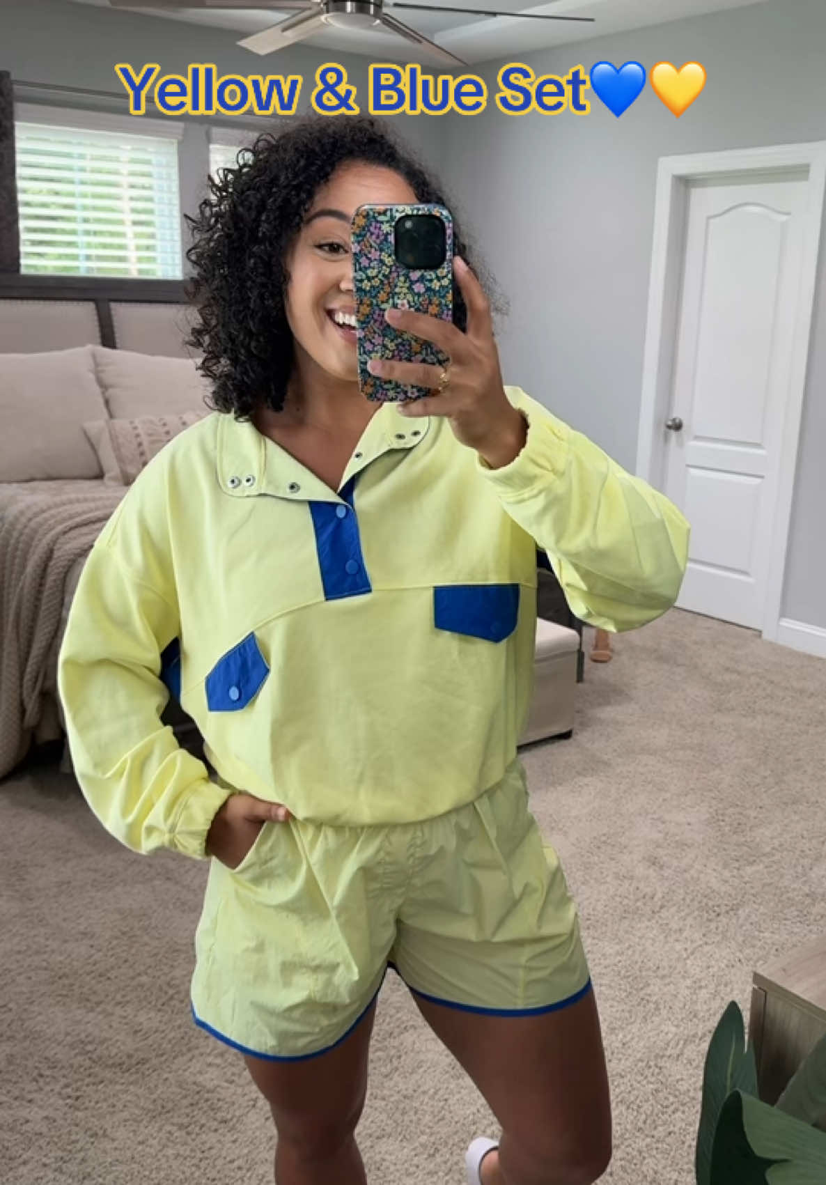 This set is so cute!!!! Lightweight so the perfect school drop off 2 piece set #2pieceset #matchingset #comfyset #outfits #momfit 