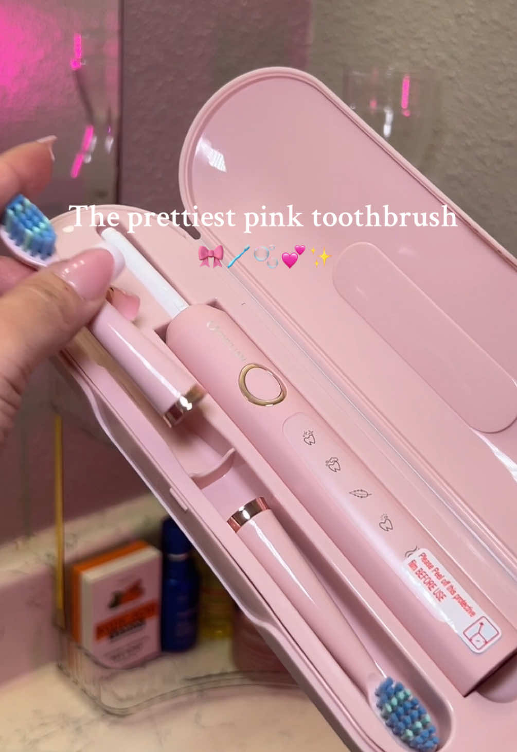 The perfect shade of pink, so excited to use it. Comes with 2 years worth of brush heads! 💕 #pinkfinds #toothbrush #electrictoothbrush #pinkaesthetic 