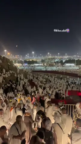 labbaik... 🕊️🕊️🕊️🧕🤲 #hajj2025 #khadimat #makkah #arafah #kaaba #dulhajj #redcrescent #this_is_my_jannah #madeenagirl #alhamdulillah #proud_to_be_a_khadimat_of_madeena #dr_binti_ashraf🧕 #doctor 