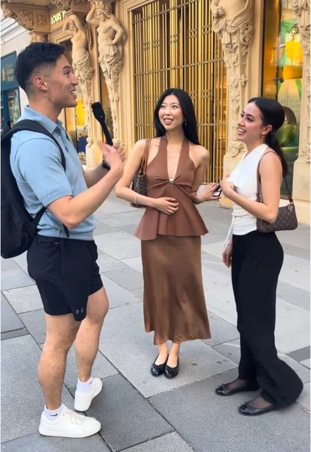 Languages and perfume connnecting the world 🌍 . Get the perfume that I always use using the code “YUJI” . 2 months ago, I visited Budapest and I fell in love with city and @SUPERZ. Budapest team. They are hardworking team striving towards excellence. This is the first time languages and fragrance are come together 🌎 don’t miss out on this chance!  . #vienna #persia #korea #asia #fragrance
