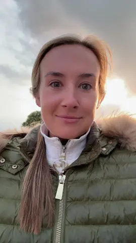 Sleepy ride with me before work 🌈🍭🍒🌺🪷🌸  #countrylife #horsesoftiktoktok 