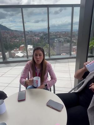 Conviértete en distribuidor. Vende datáfonos y genera ganancias sin complicaciones. ¡Empieza ya!