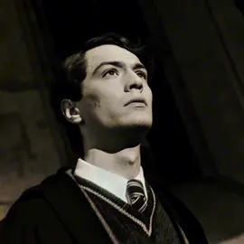 Simple edit cuz why not? Sorry for the bad quality too #tomriddle #Tomriddle #FYP #fyp 