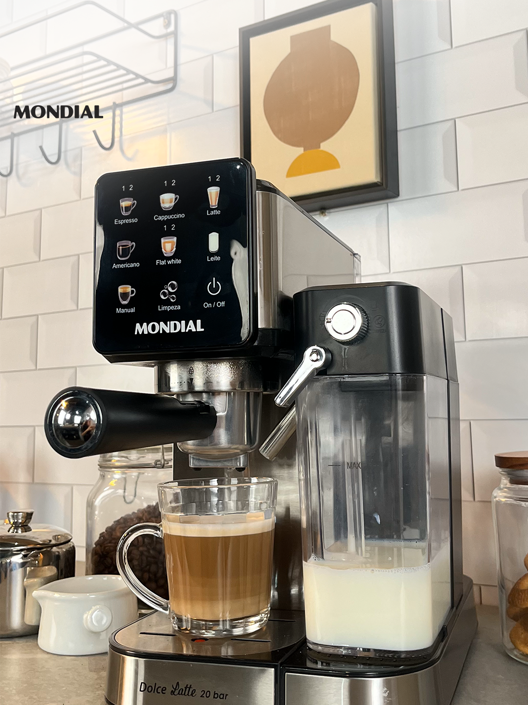 Esse ASMR da Cafeteira Espresso Mondial Dolce Latte vai te deixar com água na boca! ☕ Perfeita para o preparo de cappuccinos e outras bebidas deliciosas com apenas um toque, ela vem com um reservatório de leite que possui espumador integrado. É muito mais cremosidade, sabor e praticidade para a hora do cafezinho. Viu como é fácil ter uma experiência sensorial completa com a Dolce Latte? Diga o que achou nos comentários e marque alguém que também adora um café especial! ✨ Não deixe para depois: garanta já a sua clicando no link da bio. #MondialBR #Cafeteira #espressolover #DolceLatte #Cafes #cappuccino_art #ASMR #homedok
