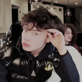 (NOAH LIKED + REPOSTED) it’s friday tomorrow everyone celebrate ,, ib @awful.cc ,, scp @xime // @Noah Risling @Eliana Kalogeras @demitrakalogeras @sundaykalogeras #fyp #noahrisling #noahrislingedit #videostar 