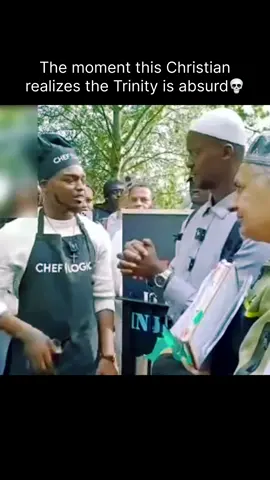 Muslim man cooks Christian preacher #christianity #islamic #christian #muslim #debate #godlogic #speakerscorner #trinity #bible 