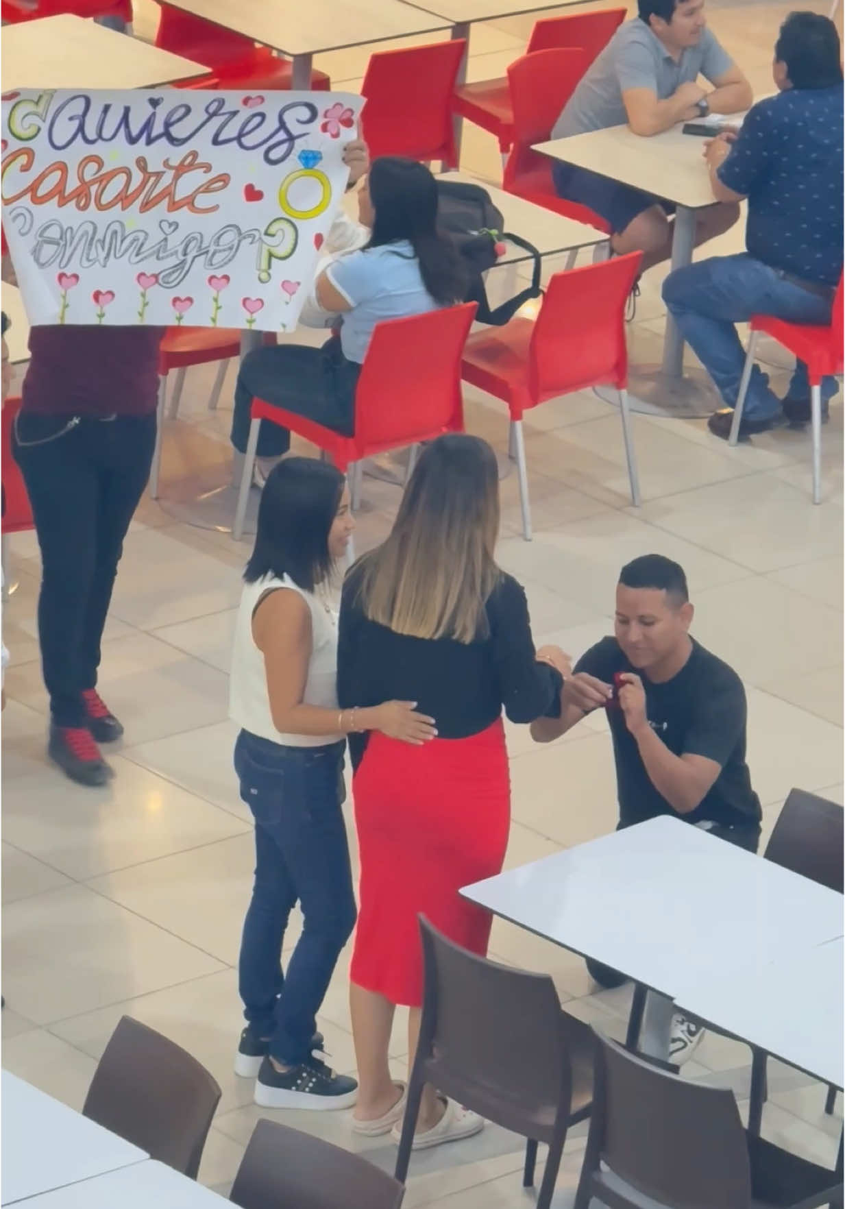 Le pedí la mano a mi enamorada #@Larizza Farfán @YISUS #piura #piuraperu #peru🇵🇪 #amigos #familia #novios #infiel #lima #trujillo 