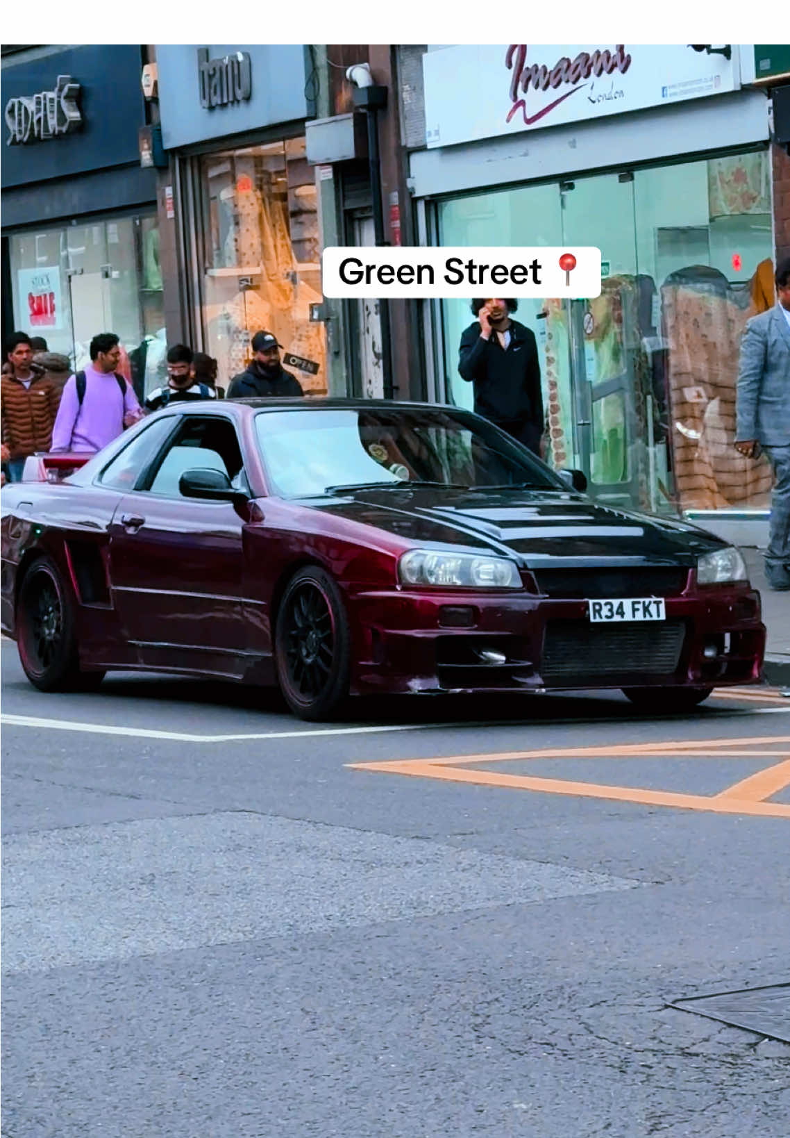 Green Street, East London Car Guys 📍 | Car Lovers  🏎️| Car Rave #carguys #cars #newham #uptonpark #eid2025 #eid2025 #fyp #uptonparkstation #greenstreet #eidshopping 